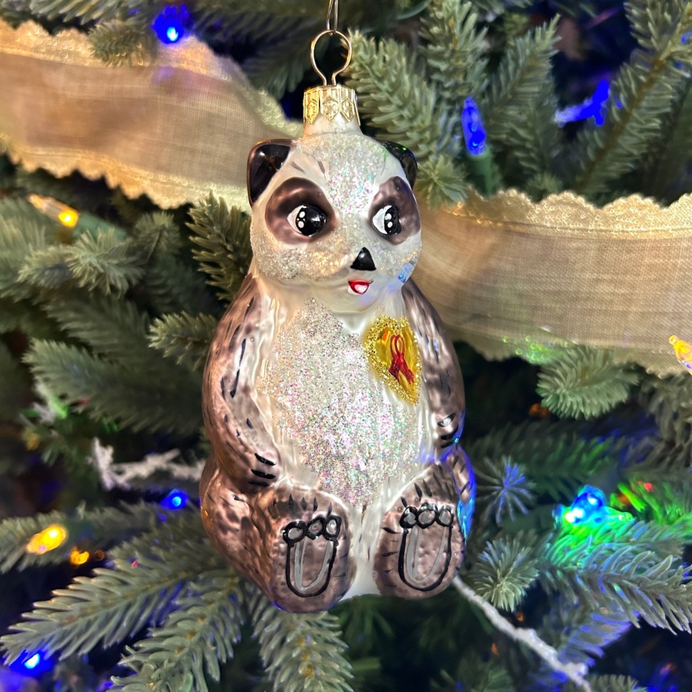 Christopher Radko “A Winter Bears Heart” / 1996 AIDS Awareness Panda Bear